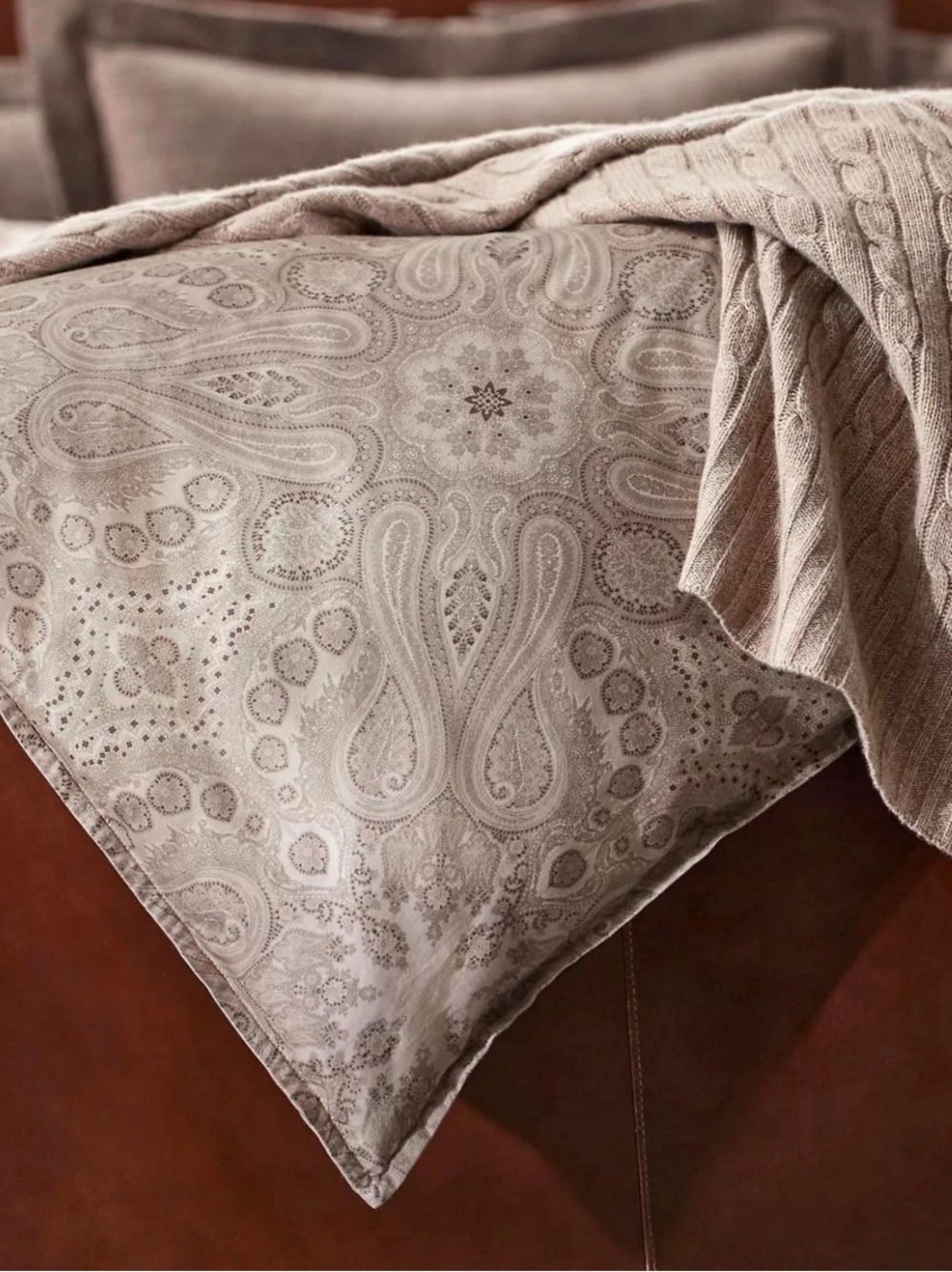 Ralph Lauren Queen Beaumont Paisley Cotton Comforter 94” x 96” Stone NWT $550 - Picture 13 of 15